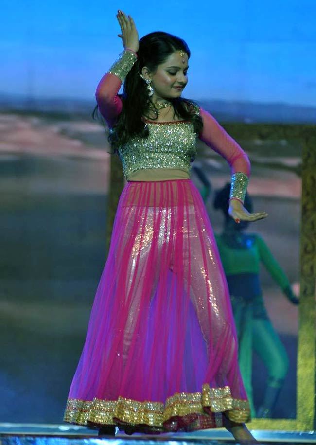 ग्रेट वुमन एचिवर्स अवार्ड में लगा कलाकारों का मेला | हसीनाएं