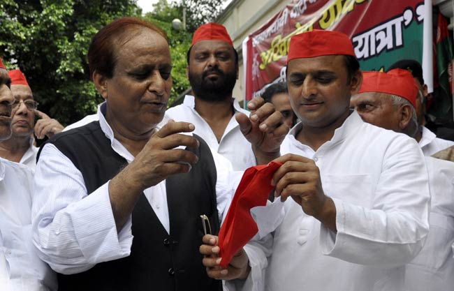 अखिलेश यादव की अनदेखी तस्‍वीरें | युवराजों की जंग