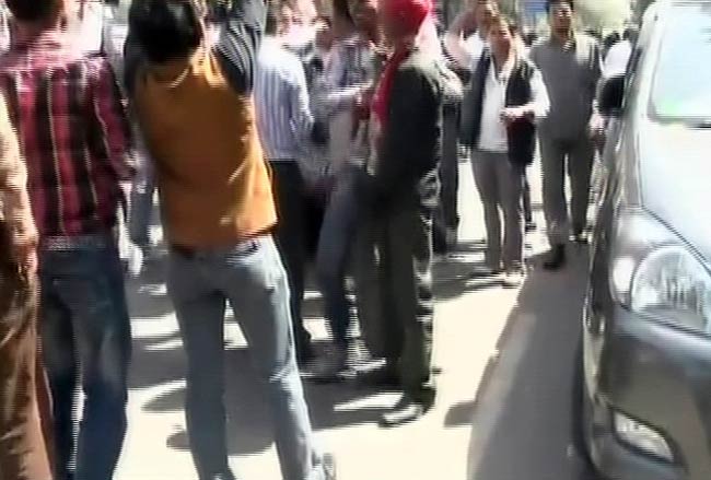 अखिलेश यादव के हाथ यूपी की बागडोर | सपा का युवराज