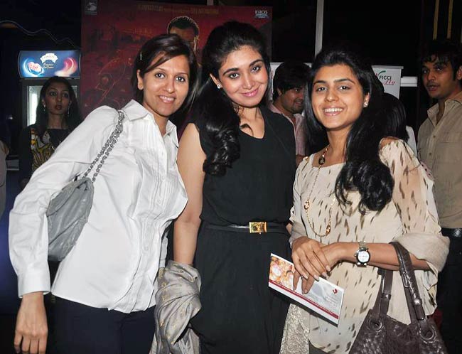 'एजेंट विनोद' के लिए जुटे सितारे  | मुजरा करीना का...