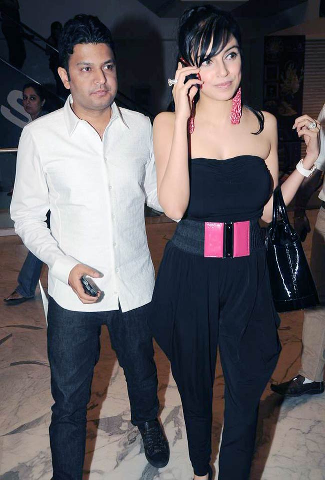 'एजेंट विनोद' के लिए जुटे सितारे  | मुजरा करीना का...