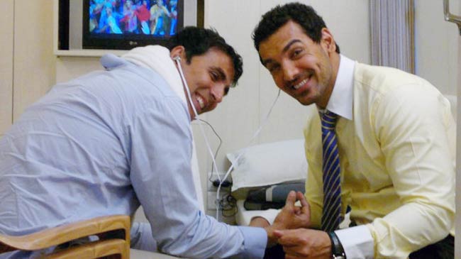 ट्विटर के जरिए सितारों का पब्लिक 'कनेक्शन' | सविता भाभी