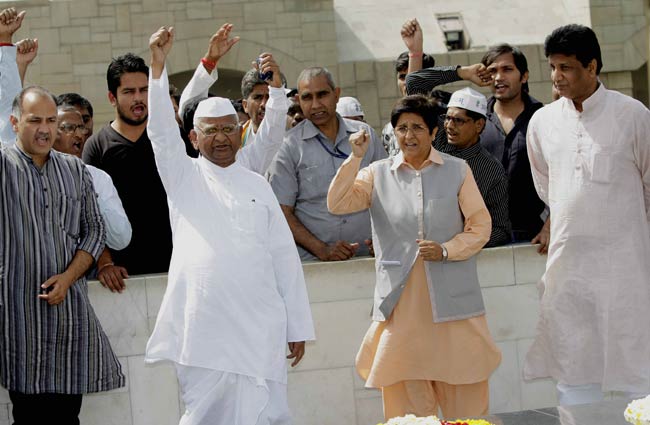 जंतर मंतर पर अन्‍ना का अनशन | हर दिल में अन्ना