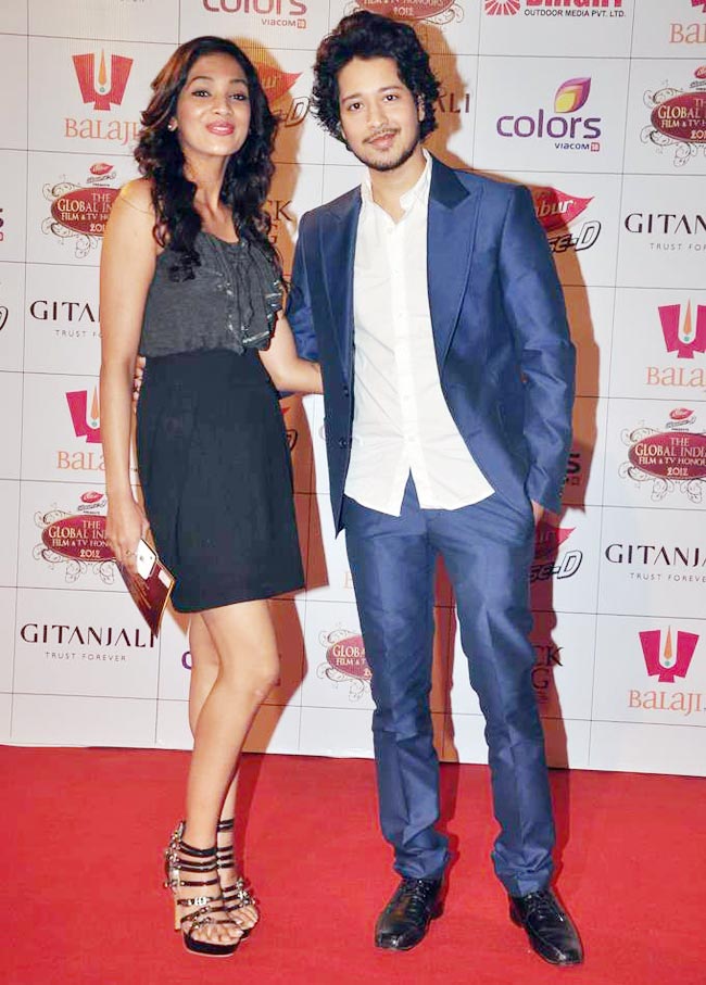 बालाजी अवार्ड समारोह में सितारों का मेला | सितारों की मस्‍ती