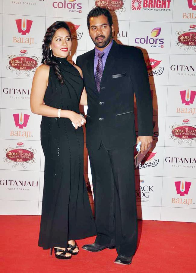 बालाजी अवार्ड समारोह में सितारों का मेला | सितारों की मस्‍ती