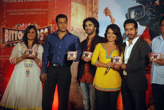 आ गया बिट्टू बॉस, जो सबकी लेगा | बोल्‍ड होती बालाएं