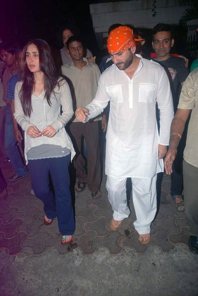 नम आंखों ने दी मोना कपूर को श्रद्धांजलि | बॉलीवुड शोकाकुल