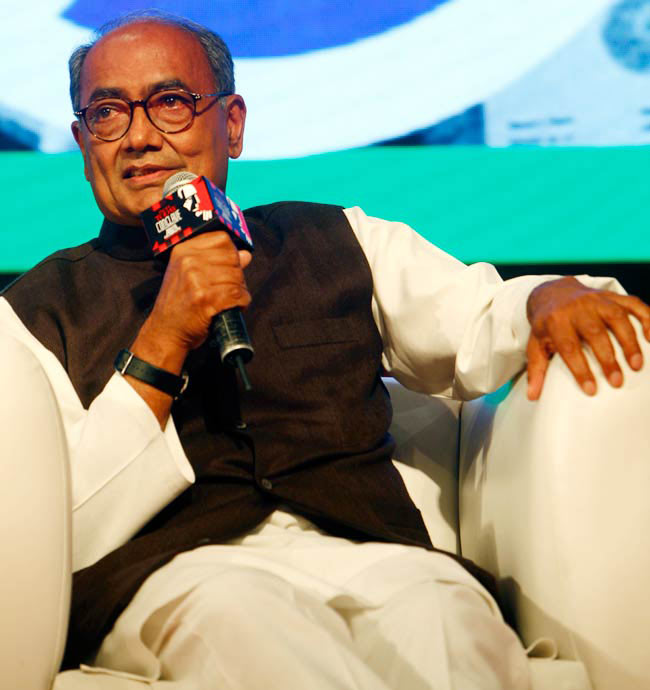 17 मार्च 2012: तस्‍वीरों में देखें दिनभर की बड़ी खबरें