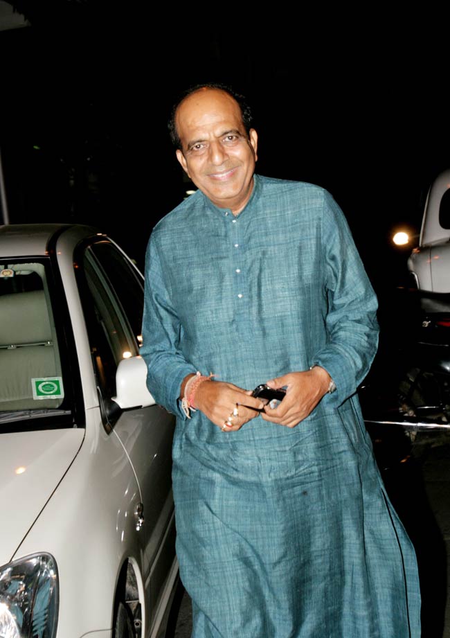 तस्वीरों में जानिए रेल मंत्री दिनेश त्रिवेदी को