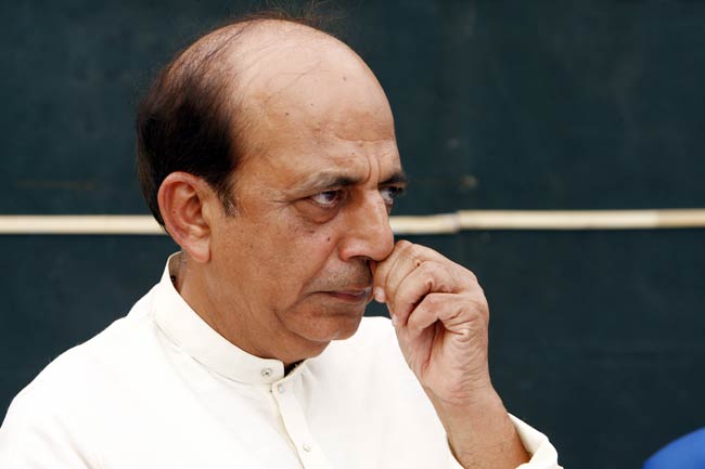 तस्वीरों में जानिए रेल मंत्री दिनेश त्रिवेदी को