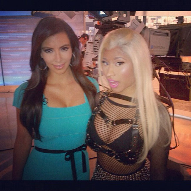 ट्विटर के जरिए सितारों का पब्लिक 'कनेक्शन' | सविता भाभी