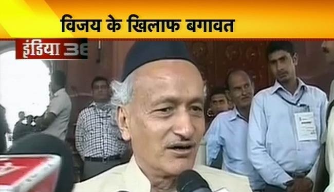 13 मार्च 2012: तस्‍वीरों में देखें दिनभर की बड़ी खबरें | पढ़ें