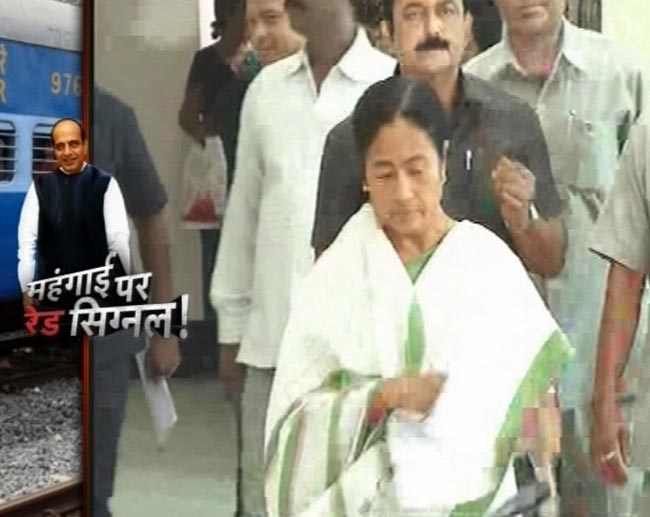 14 मार्च 2012: तस्‍वीरों में देखें दिनभर की बड़ी खबरें | पढ़ें