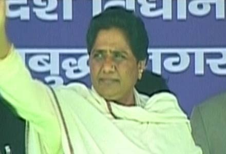 8 मार्च 2012: तस्‍वीरों में देखें दिनभर की बड़ी खबरें | पढ़ें