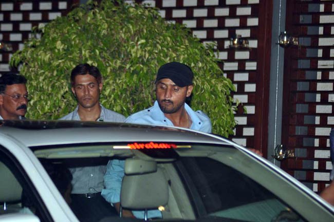 महाशतक के बाद सचिन का 'महास्वागत' | मास्टर का महाशतक