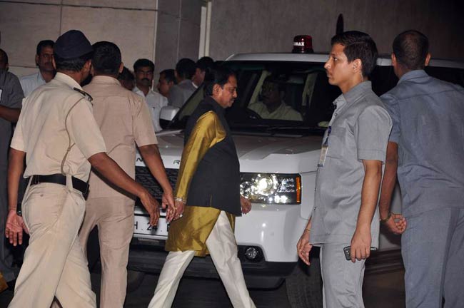 महाशतक के बाद सचिन का 'महास्वागत' | मास्टर का महाशतक