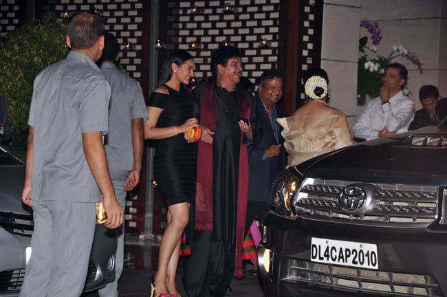 महाशतक के बाद सचिन का 'महास्वागत' | मास्टर का महाशतक