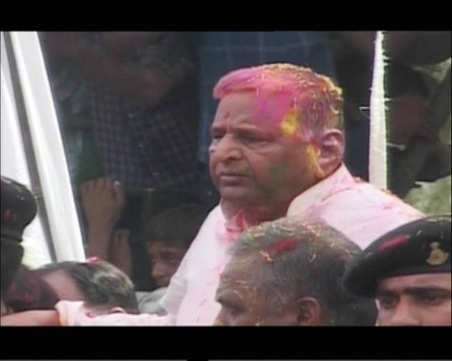 8 मार्च 2012: तस्‍वीरों में देखें दिनभर की बड़ी खबरें | पढ़ें