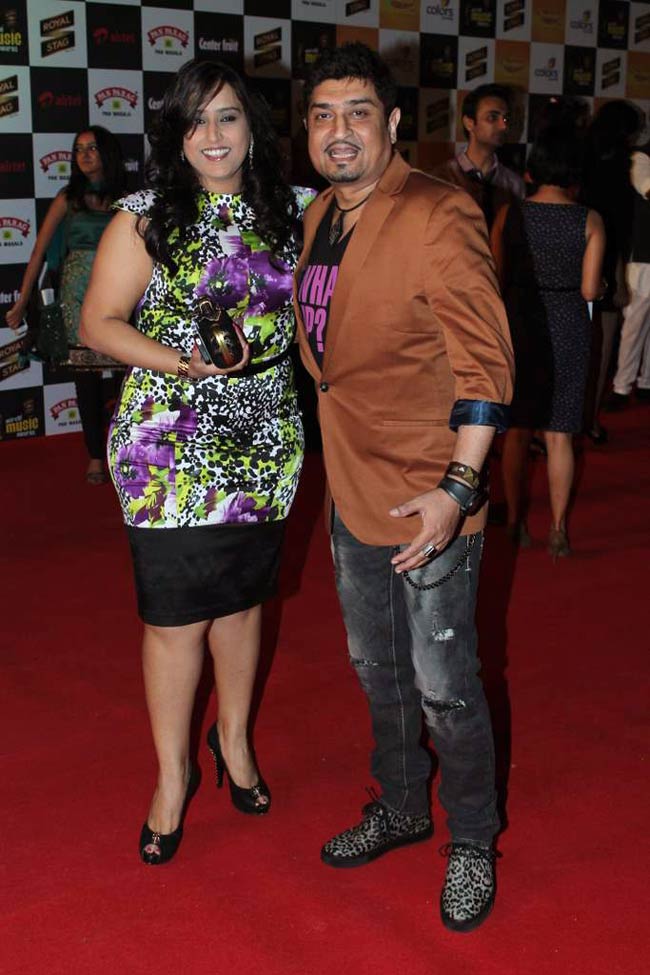 मिर्ची अवार्ड 2012 में ग्लैमर का तड़का | राखी सावंत के ढेरों रूप