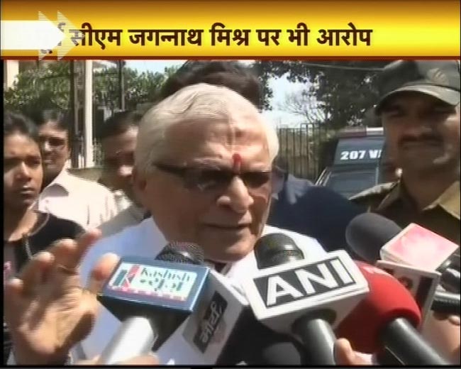 01 मार्च 2012: तस्‍वीरों में देखें दिनभर की बड़ी खबरें | पढ़ें