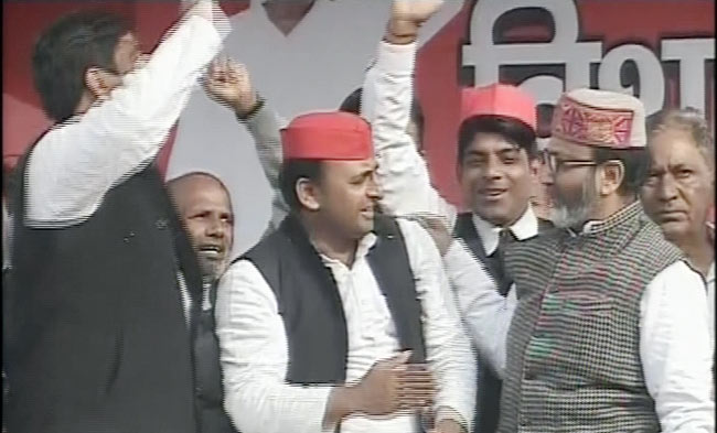 3 मार्च 2012: तस्‍वीरों में देखें दिनभर की बड़ी खबरें | पढ़ें