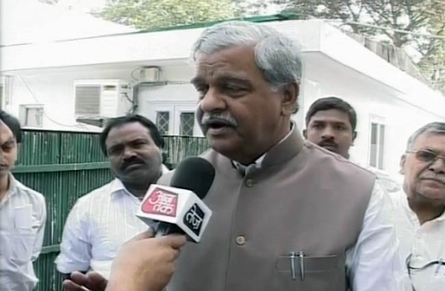 23 मार्च 2012: तस्वीरों में देखें दिनभर की बड़ी खबरें | पढ़ें