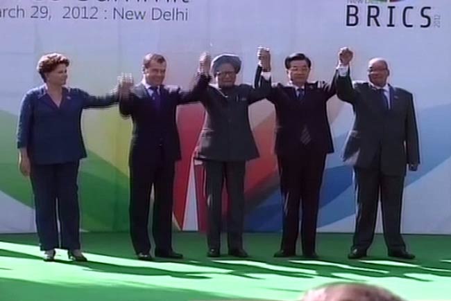 29 मार्च 2012: तस्वीरों में देखें दिनभर की बड़ी खबरें  | पढ़ें