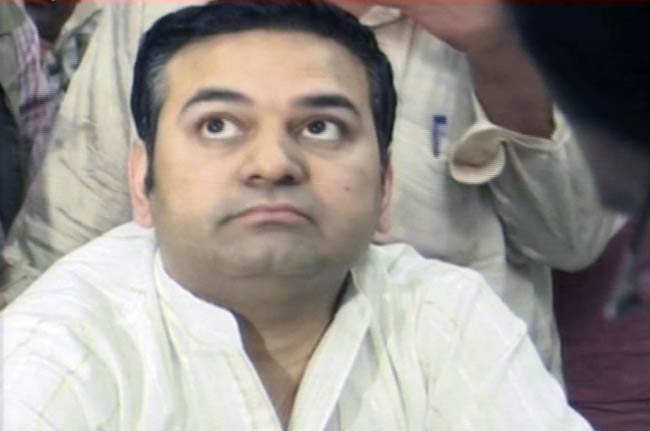 21 मार्च 2012: तस्वीरों में देखें दिनभर की बड़ी खबरें | पढ़ें