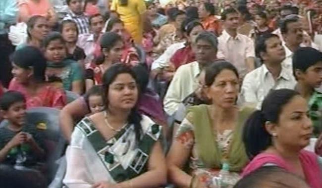 21 मार्च 2012: तस्वीरों में देखें दिनभर की बड़ी खबरें | पढ़ें