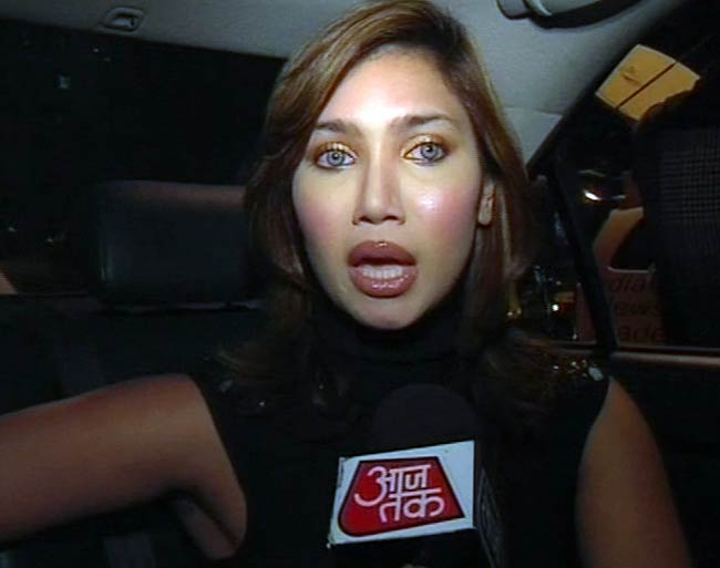 12 मार्च 2012: तस्‍वीरों में देखें दिनभर की बड़ी खबरें | पढ़ें