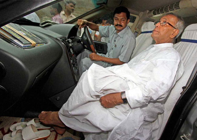 राष्ट्रपति प्रणब मुखर्जी का राजनीतिक सफर | झूम उठे समर्थक