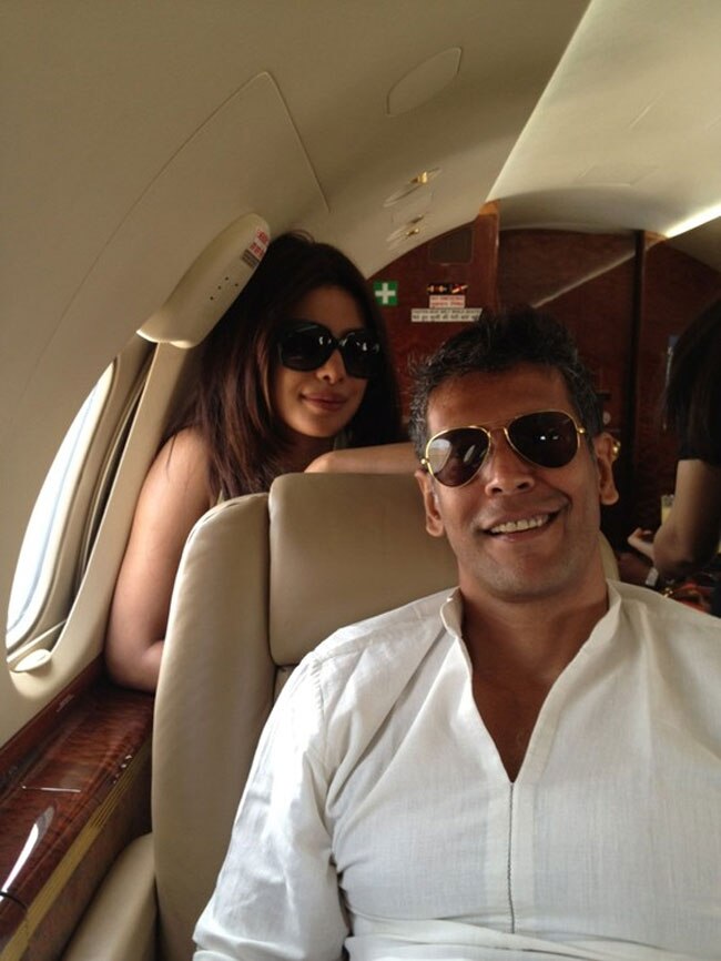 ट्विटर के जरिए सितारों का पब्लिक 'कनेक्शन' | सविता भाभी