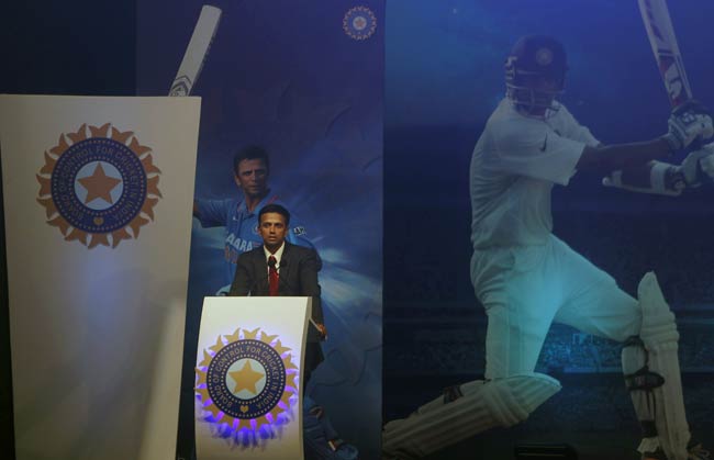 राहुल द्रविड़ को साथियों का 'सलाम' | अनदेखी तस्वीरें