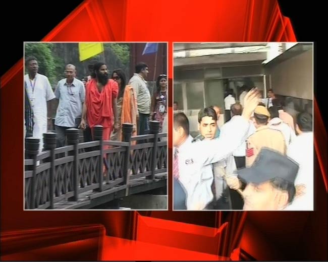 बाबा रामदेव से मिलने हरिद्वार पहुंचे अन्‍ना हजारे