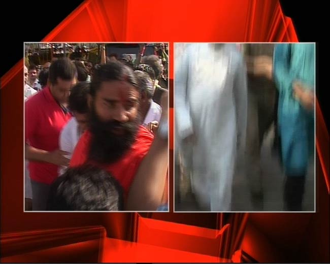 बाबा रामदेव से मिलने हरिद्वार पहुंचे अन्‍ना हजारे