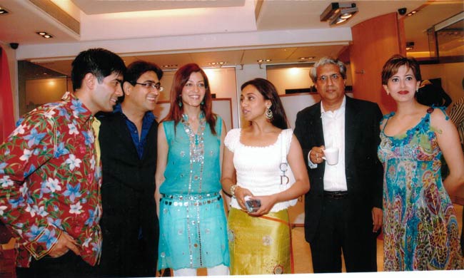 रानी के घर आई आदी की बारात: अनदेखी तस्‍वीरें