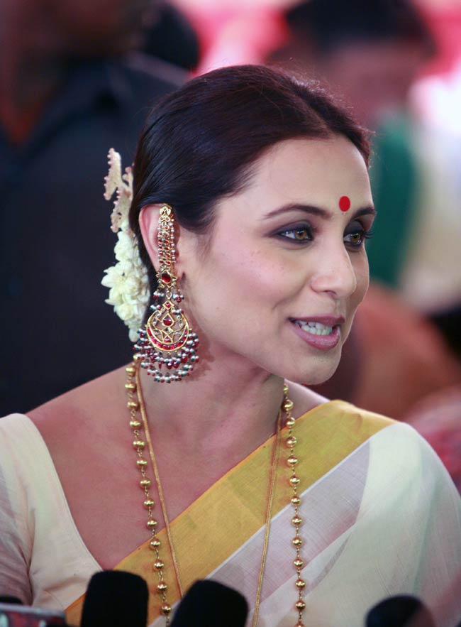 रानी के घर आई आदी की बारात: अनदेखी तस्‍वीरें