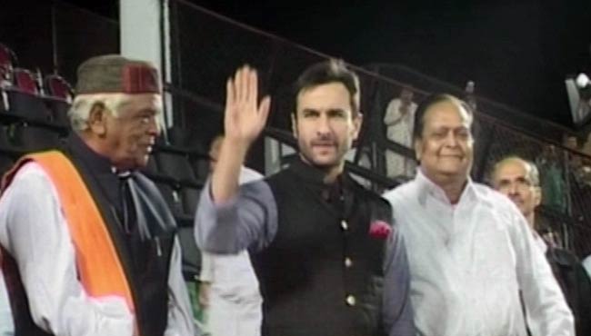 11 मार्च 2012: तस्‍वीरों में देखें दिनभर की बड़ी खबरें | पढ़ें