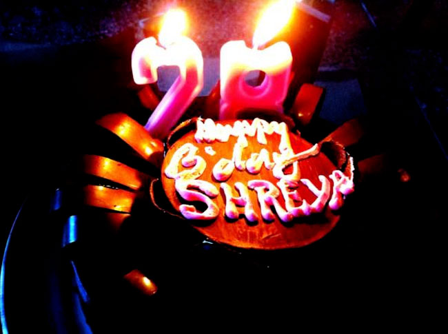 ट्विटर के जरिए सितारों का पब्लिक 'कनेक्शन' | सविता भाभी