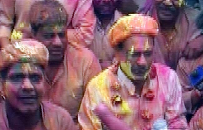 8 मार्च 2012: तस्‍वीरों में देखें दिनभर की बड़ी खबरें | पढ़ें