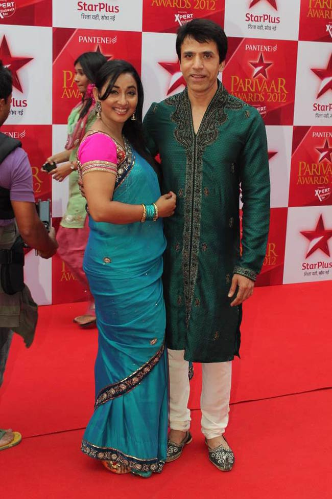 स्‍टार परिवार अवॉर्ड्स में बहुओं का जलवा | बोल्‍ड होती बालाएं