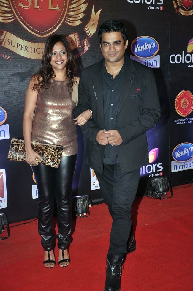 'सुपर फाइट लीग' लॉन्‍च में सितारे | सितारों की मस्‍ती