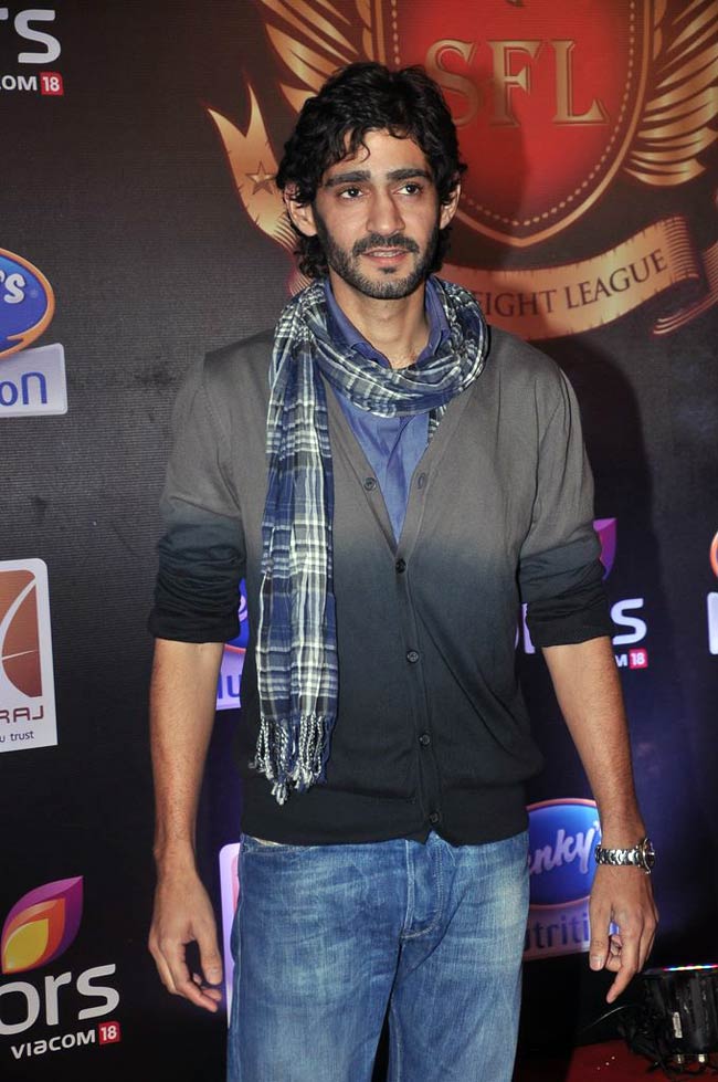 'सुपर फाइट लीग' लॉन्‍च में सितारे | सितारों की मस्‍ती