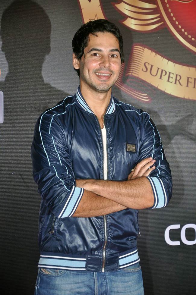 'सुपर फाइट लीग' लॉन्‍च में सितारे | सितारों की मस्‍ती