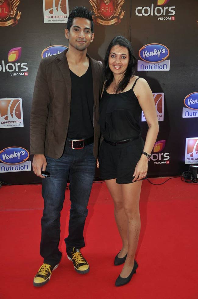 'सुपर फाइट लीग' लॉन्‍च में सितारे | सितारों की मस्‍ती