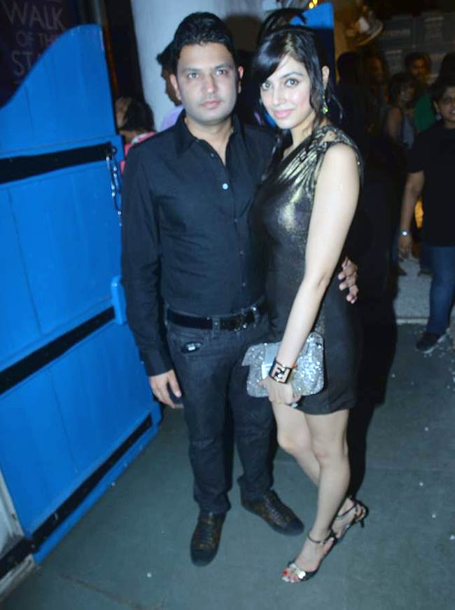 यूटीवी वॉक ऑफ द स्टार्स पार्टी में सितारे | हॉट 'आइटम गर्ल'