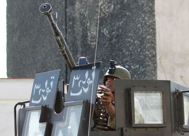 काबुल पर तलिबान का हमला, 12 जगहों पर धमाके