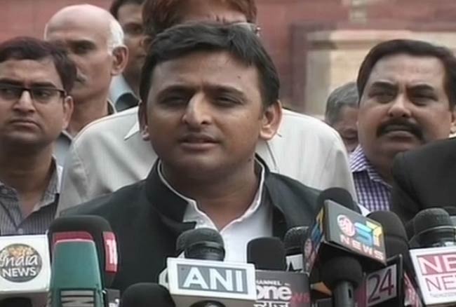 15 अप्रैल 2012: तस्‍वीरों में देखें दिनभर की बड़ी खबरें | पढ़ें