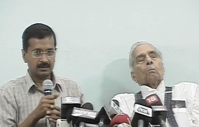 10 अप्रैल 2012: तस्‍वीरों में देखें दिनभर की बड़ी खबरें | पढ़ें