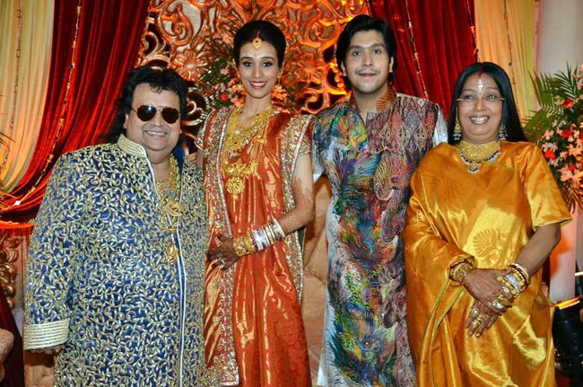 लाहिरी को सितारों ने दी शादी की बधाई | रितेश की शादी